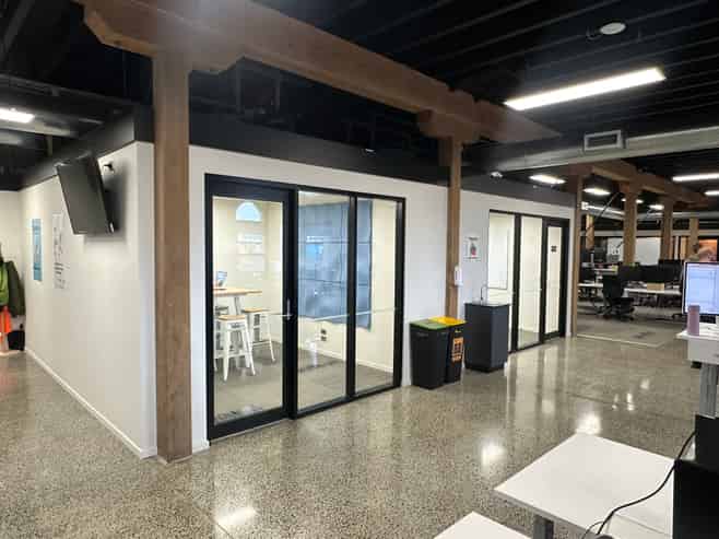 Office Space With Wow Factor! 