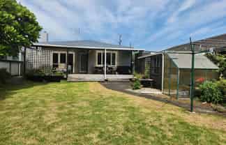 74 Hine , New Plymouth