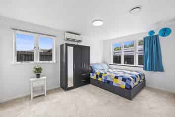 2/176 Henderson Valley , Henderson