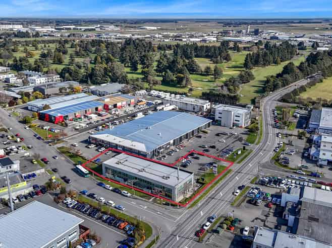 Multi-tenanted commercial investment