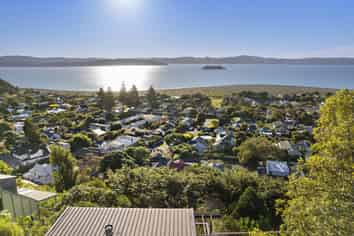 11 Karaka Street, Eastbourne