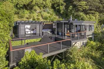 11 Karaka Street, Eastbourne