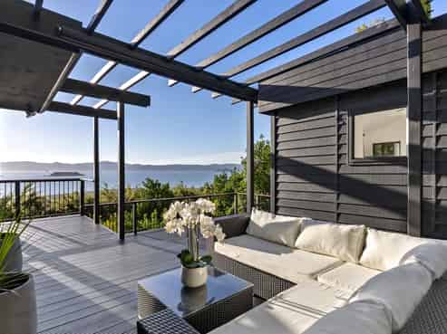 11 Karaka Street, Eastbourne