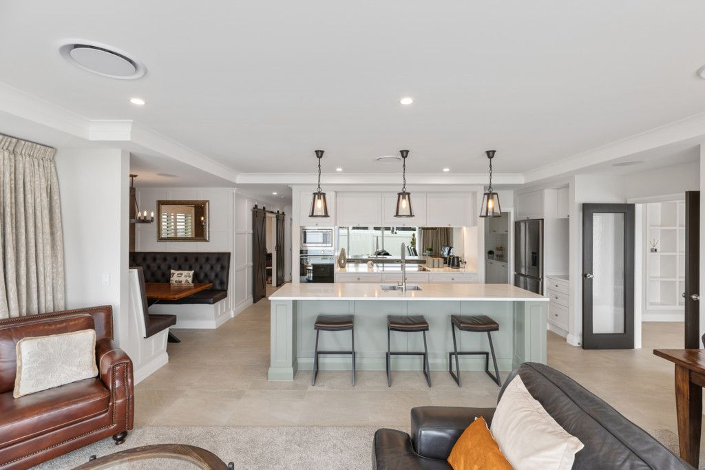 Carefully Curated In Prestons Park - Widok 3