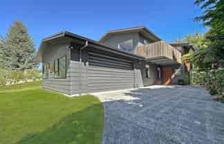 82 Marina Terrace, Kinloch