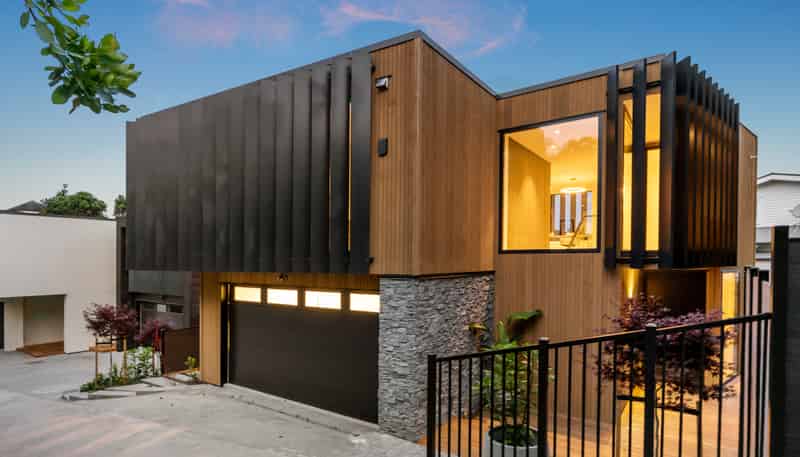 2/8 Westwood Terrace, Saint Marys Bay