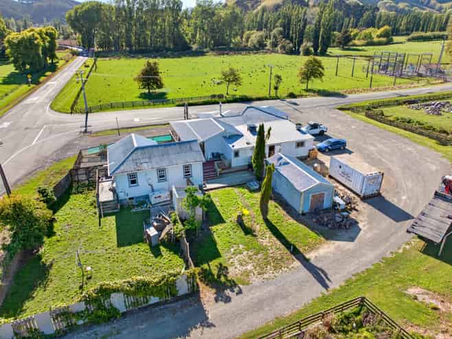 1 Charles Street, Tinui