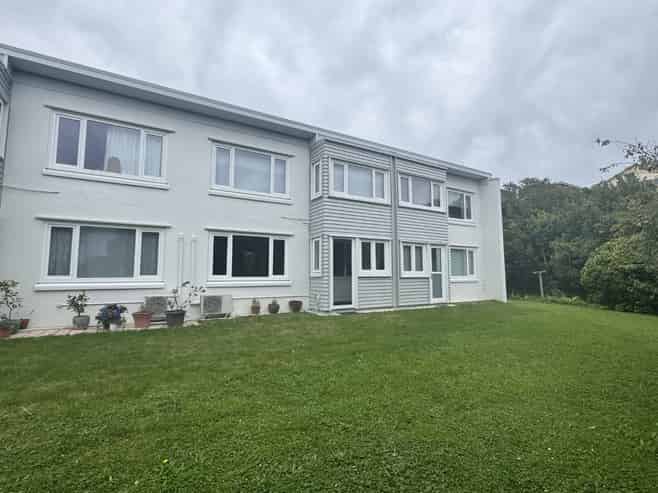 7/18 Agra Crescent, Khandallah