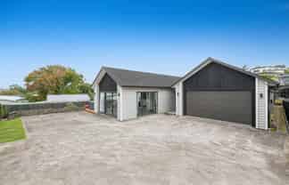 60 Matija Place, Red Beach