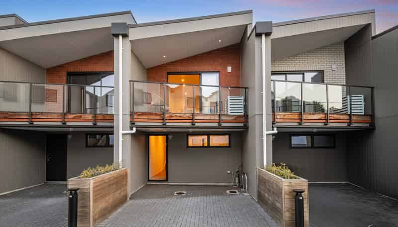 4/63A Owairaka Avenue, Mount Albert