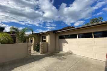 10 Pacific View Road, Papamoa