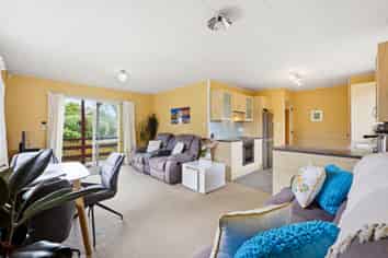 74 Reynella Drive, Massey