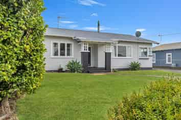 27 Moore Avenue, Tawhero