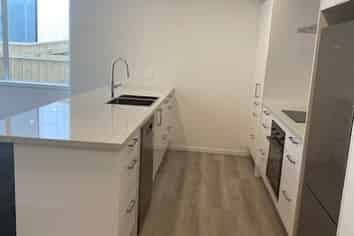 B/28 Collins Avenue, Tawa