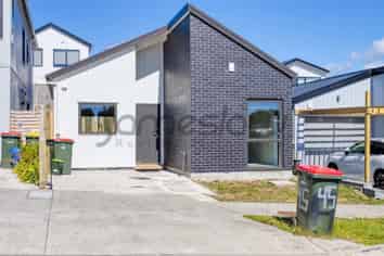 45 Puwha Street, Massey