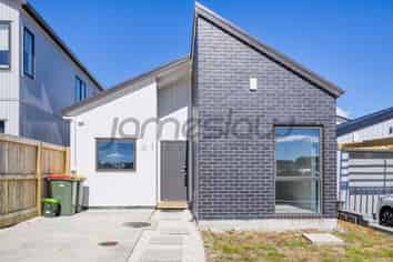 45 Puwha Street, Massey