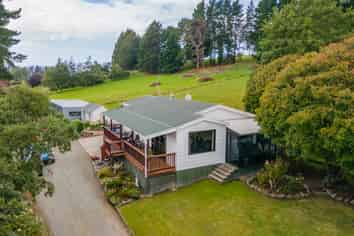 51 Fairview Road, Fairview