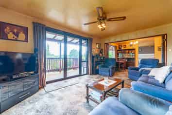 51 Fairview Road, Fairview