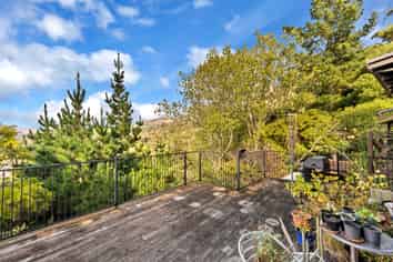 1077 Dyers Pass Road, Governors Bay