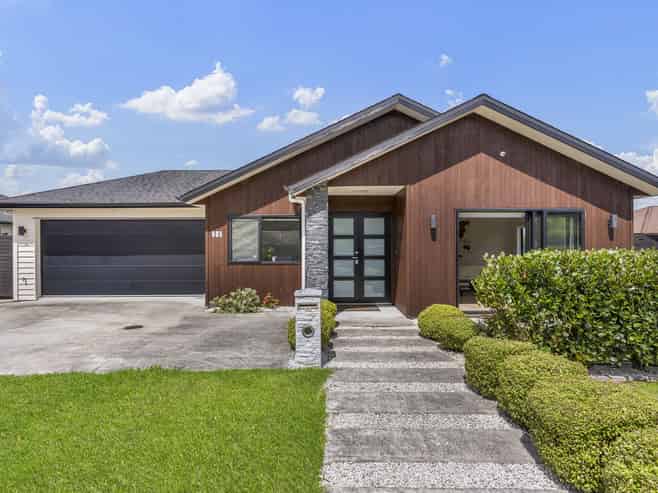 21B Robert Might, Kumeu