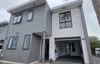 34 Saintly Lane, Avondale