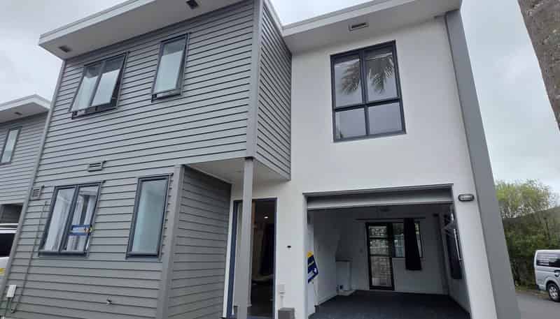 34 Saintly Lane, Avondale