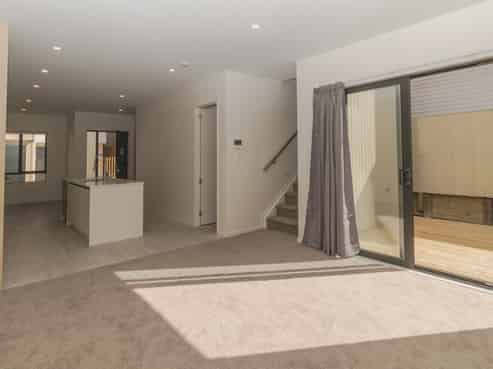 16/116 Colwill Road, Massey