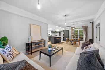 28A Mays Road, Saint Albans