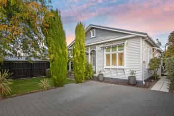 28A Mays Road, Saint Albans