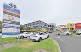 AFFORDABLE 41M² SMALL OFFICE FOR LEASE
