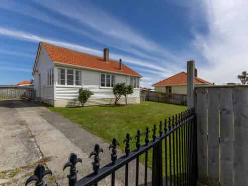 4 Severn Terrace, Roslyn