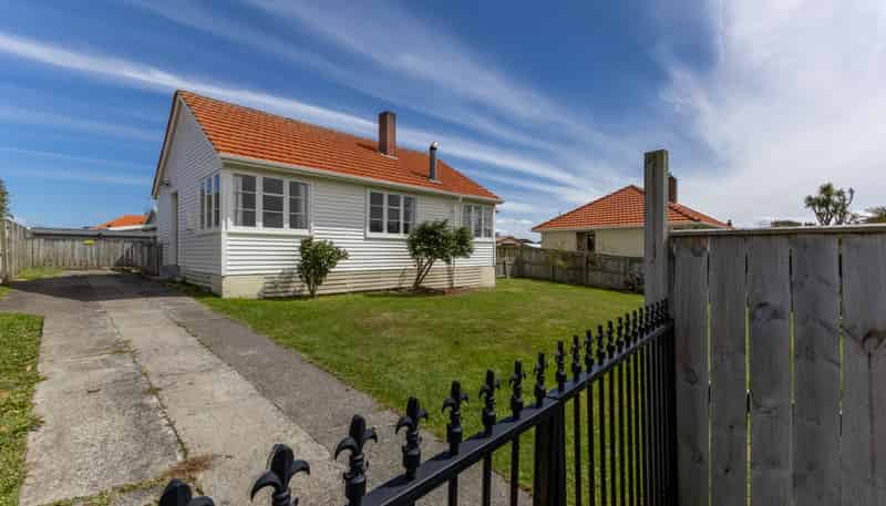 4 Severn Terrace, Roslyn