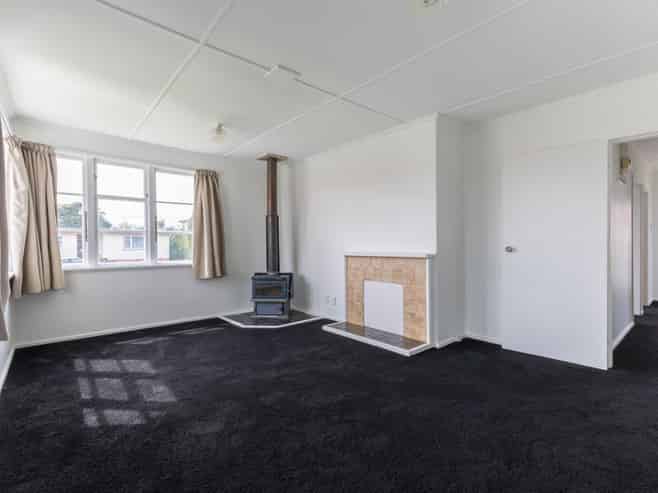 4 Severn Terrace, Roslyn