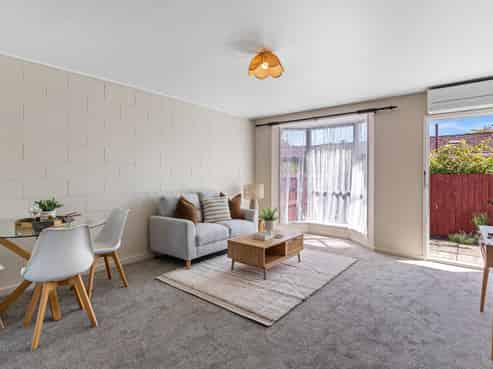 4/5 Coles Place, Saint Albans