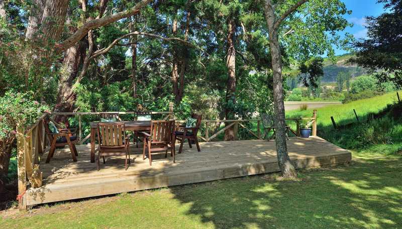 292 Paroa Road, Tauwhareparae