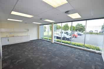 GROUND FLOOR OFFICE SHOWROOM
