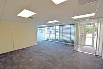 GROUND FLOOR OFFICE SHOWROOM
