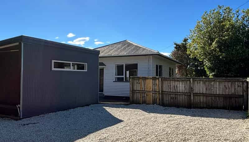 11 Ashmole Street, Woolston