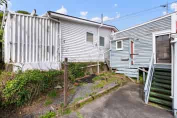 294 Karori Road, Karori