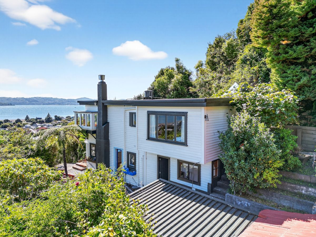 A Magical Sanctuary at the End of Karaka Street - Vista 5