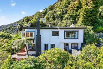 19 Karaka Street, Eastbourne