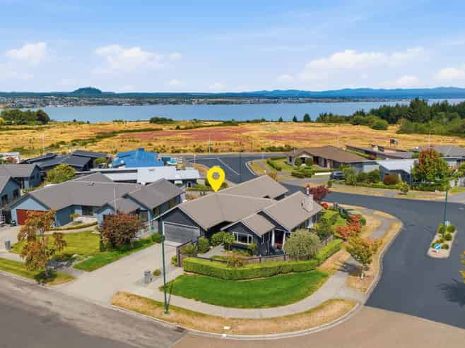 1 The Circle, Nukuhau