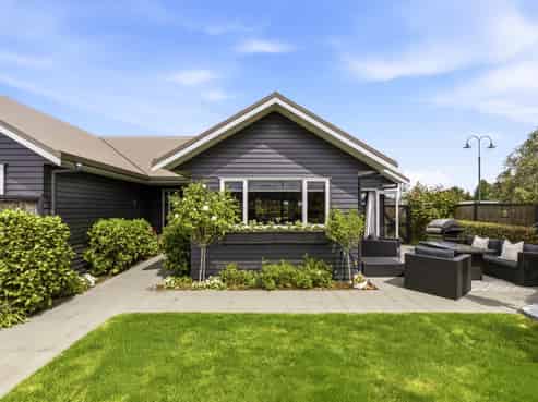 1 The Circle, Nukuhau