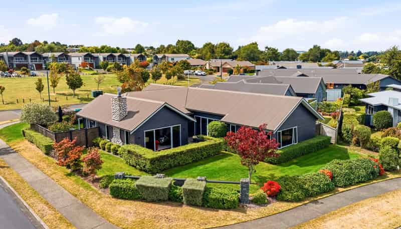 1 The Circle, Nukuhau