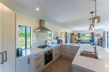 70 King Road, Rosewill