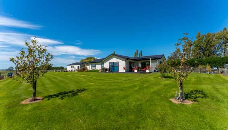 70 King Road, Rosewill