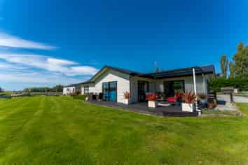 70 King Road, Rosewill