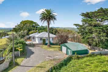 49 Petley Road, Paparoa