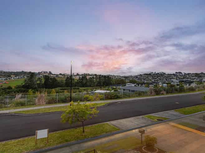 24 Miller Rise, Millwater