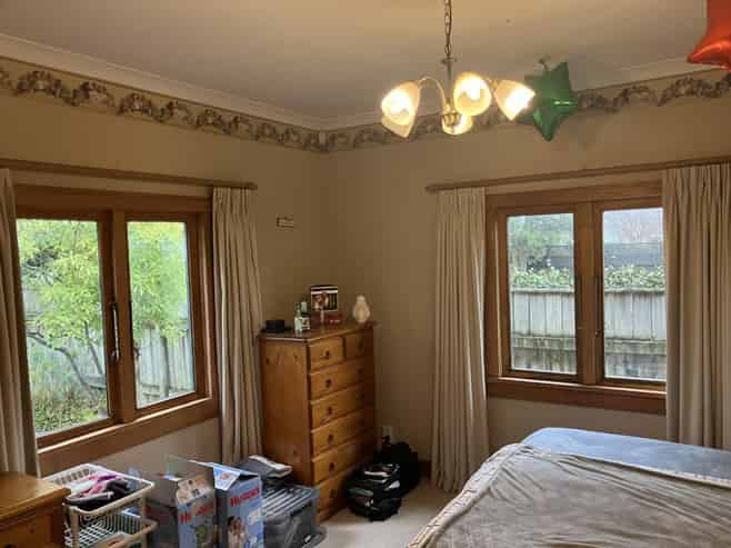 14 Selwyn Crescent, College Estate